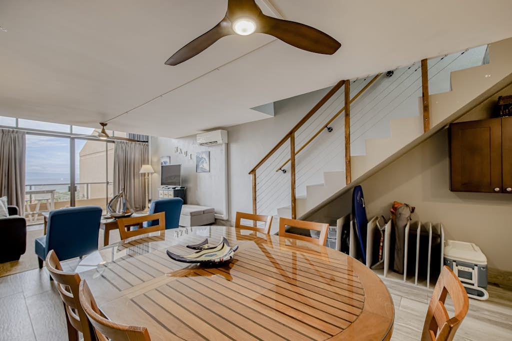 Remodeled Ocean View Condo with Beach Access, Resort Pool & Hot Tub