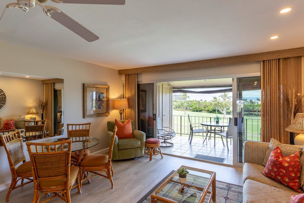 Sparkling Studio with Golf Course & Ocean Views plus Resort Pool
