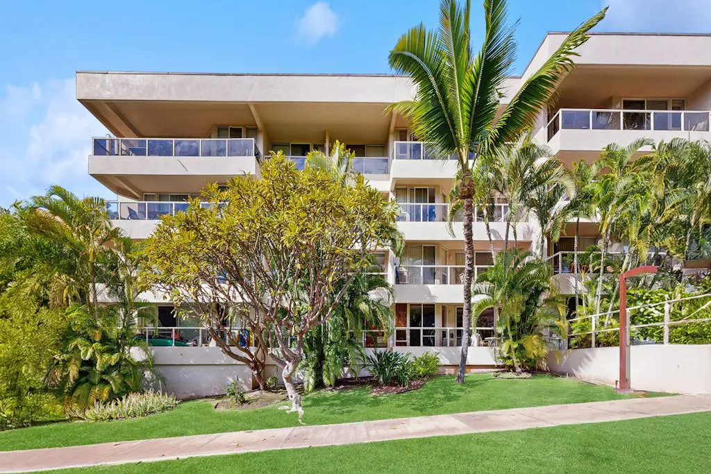 Maui Banyan Q203 & Q203A