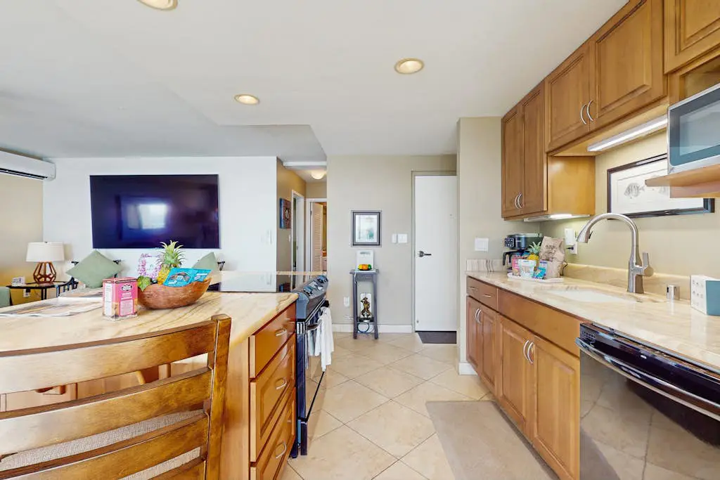 Kuhio Shores 212