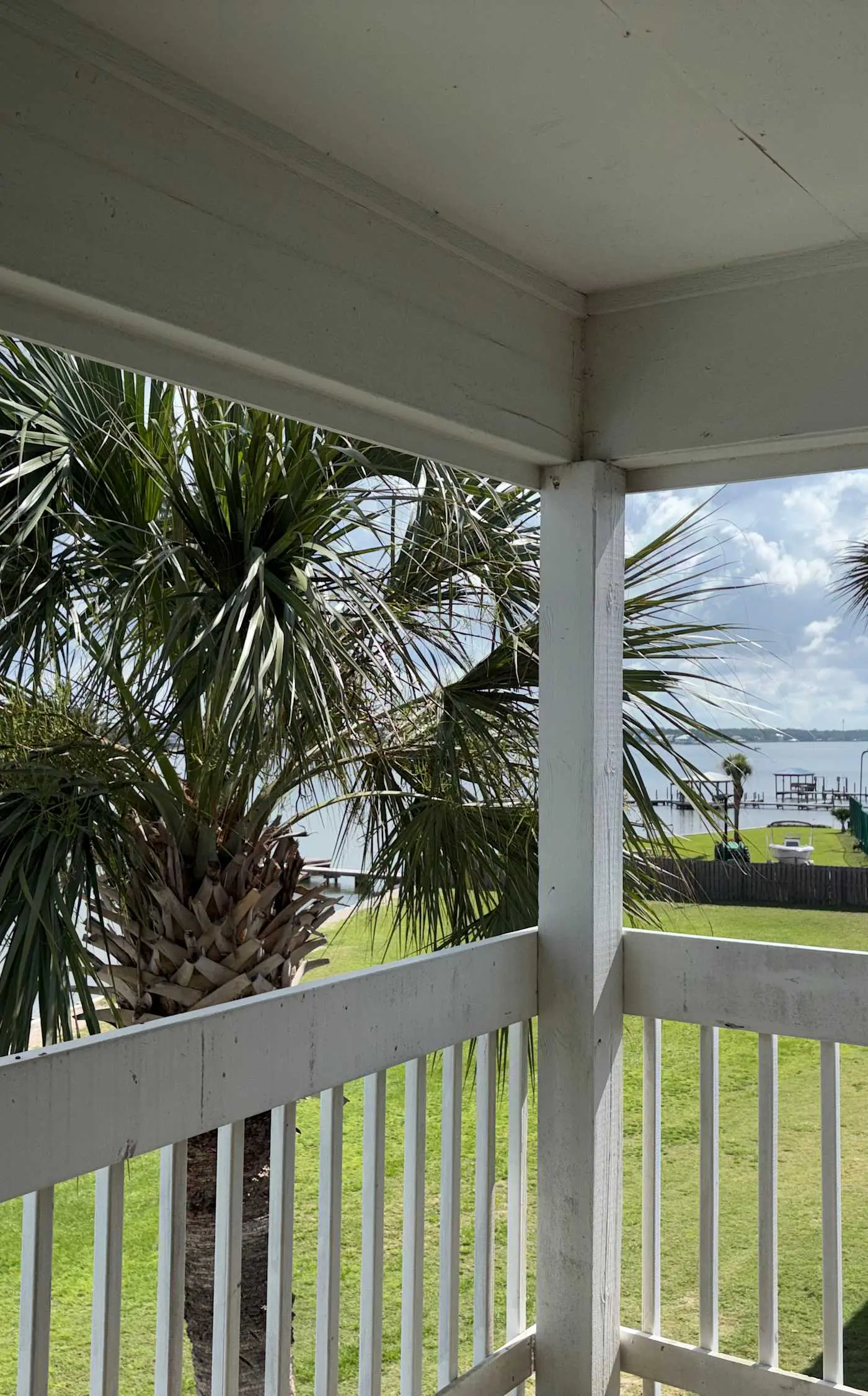 Lagoon Front Paradise with Beach Access