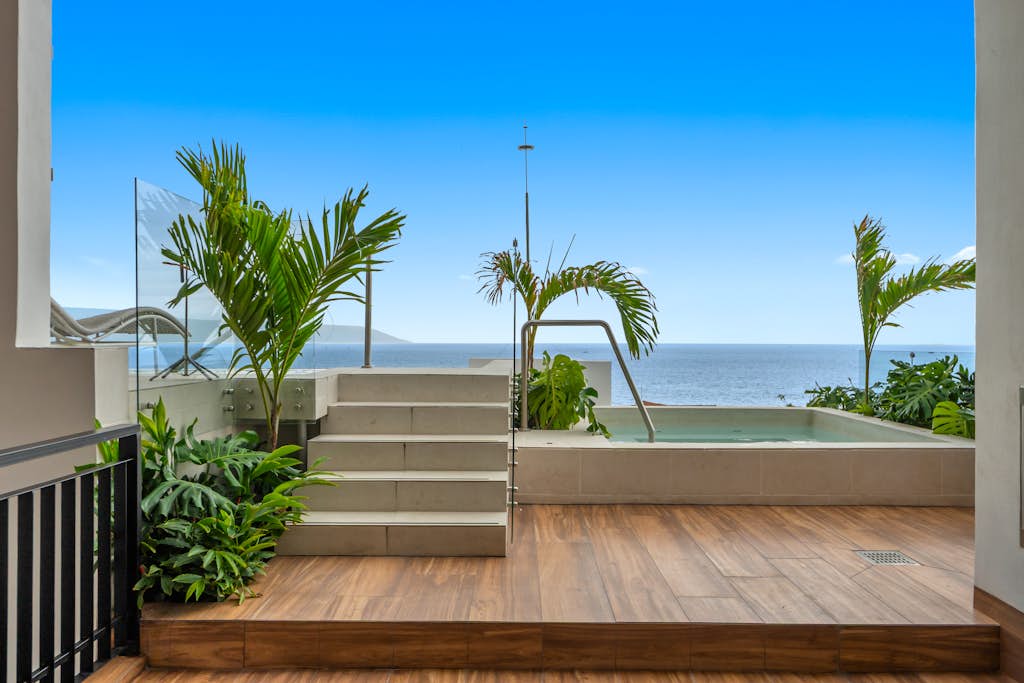 Artee 378 1BR/1BA in Zona Romantica, AC, Pool