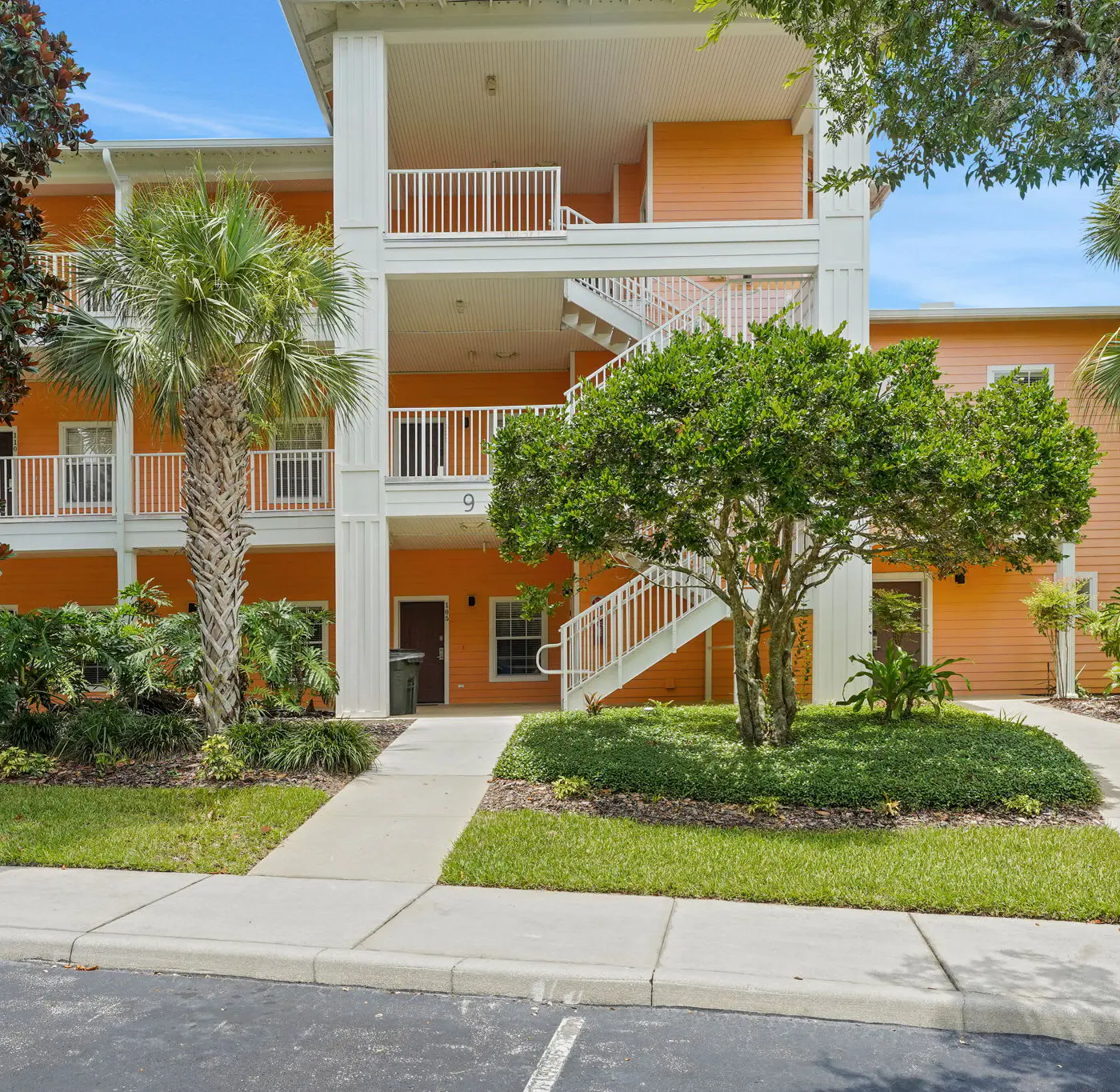 Resort Condo with Balcony Near Disney