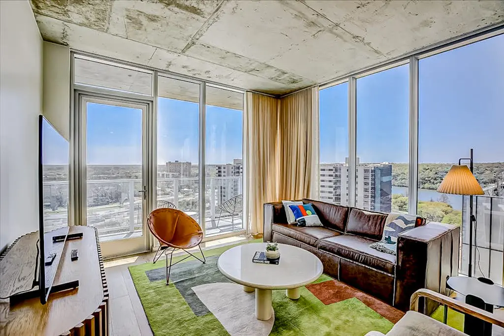 Natiivo Austin Corner Vistas