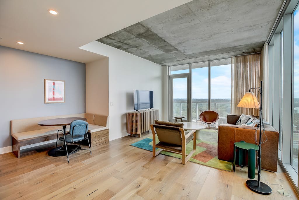 Austin condo on Rainey Street with sunrise-view balcony, rooftop pool & gym