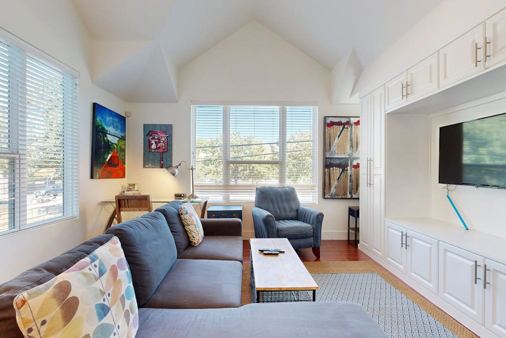 Willow House Unit B