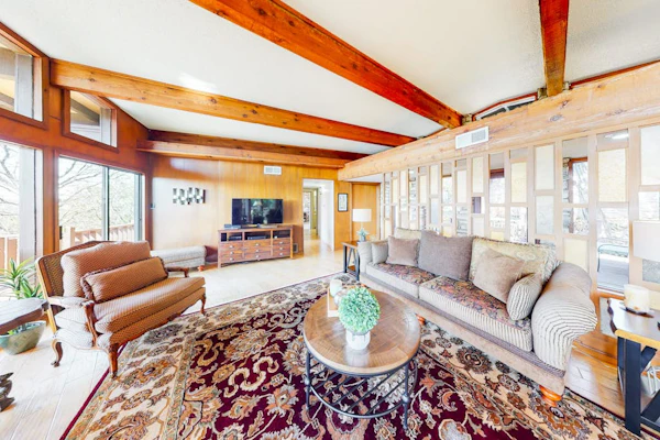 A King's View of Hill Country: Scenic Home w/ End-to-End Deck