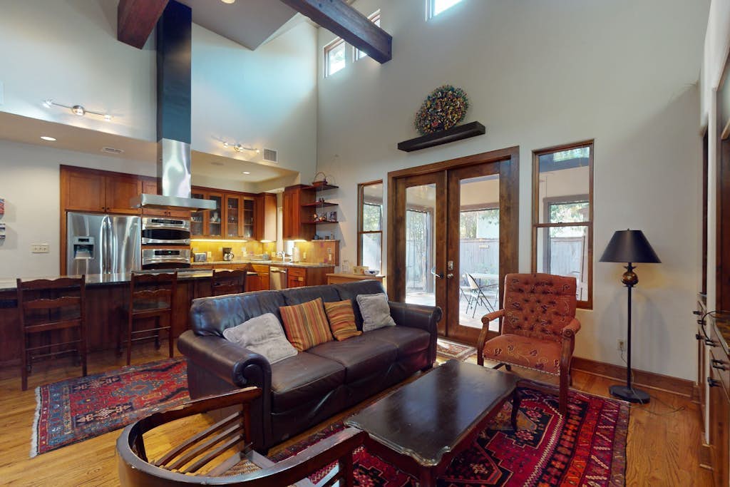 Charming home with balcony, firepit, & 2 living rooms - near dining & music