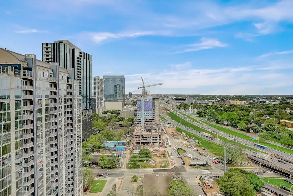 Natiivo Austin Skyline Vistas