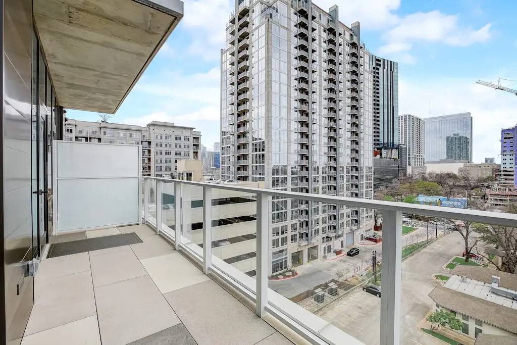 Natiivo Austin Skyline Vistas