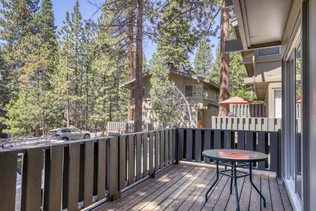 🏔️ Your Tahoe Basecamp Awaits in the Heart of Incline Village! 🌲✨
