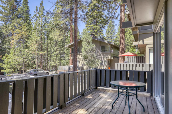 🏔️ Your Tahoe Basecamp Awaits in the Heart of Incline Village! 🌲✨