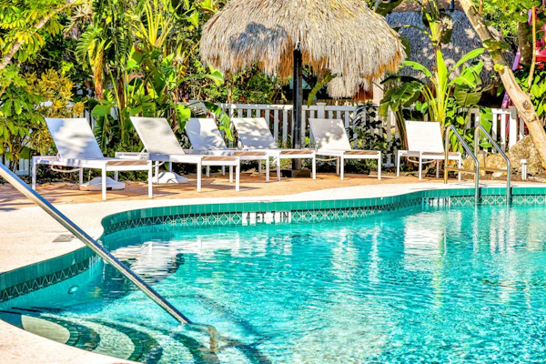 Freshly Remodeled Island Suite w/ Pool & Pet Friendly