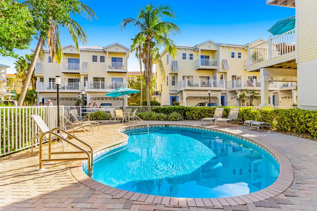 Gulf to Bay Getaway
