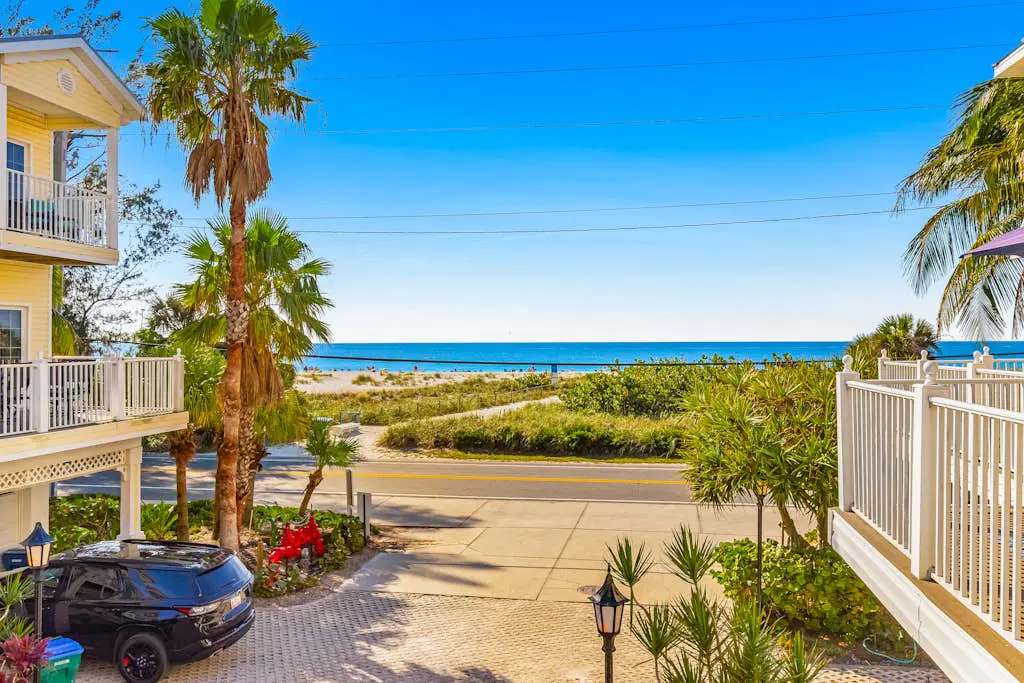Gulf to Bay Getaway