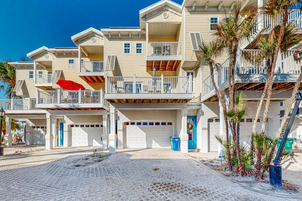Gulf to Bay Getaway