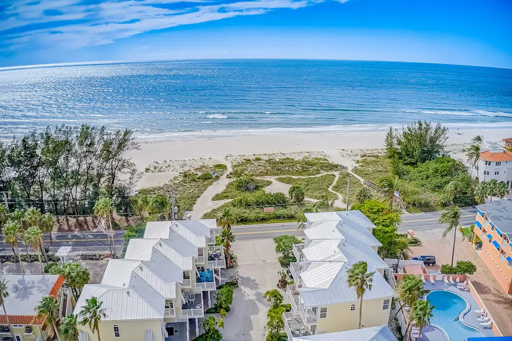 Gulf to Bay Getaway