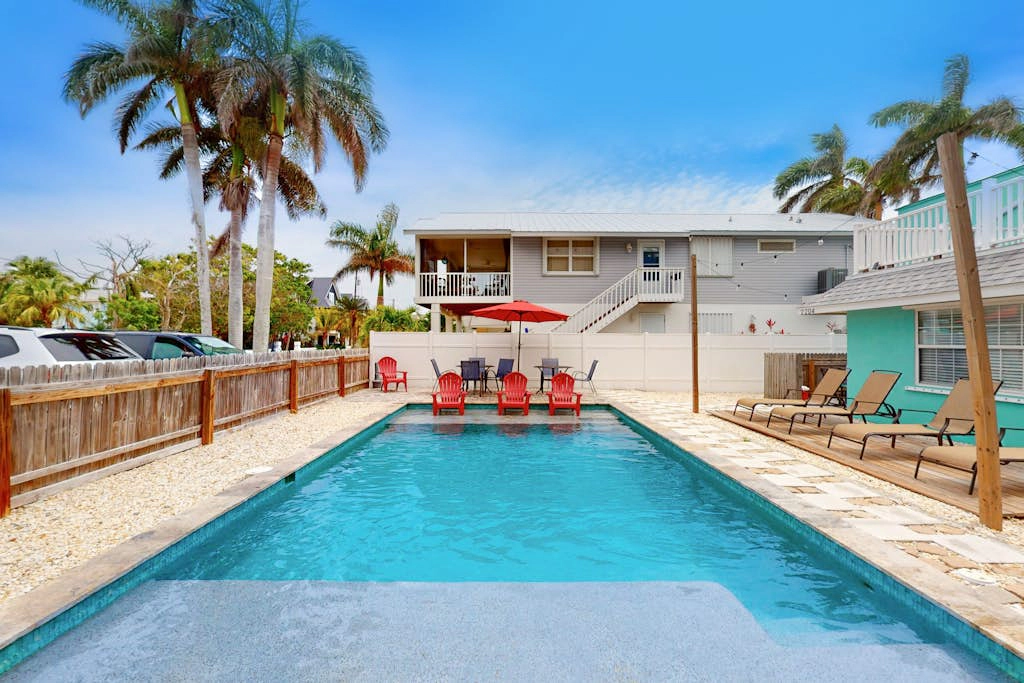 Beach Bungalow B