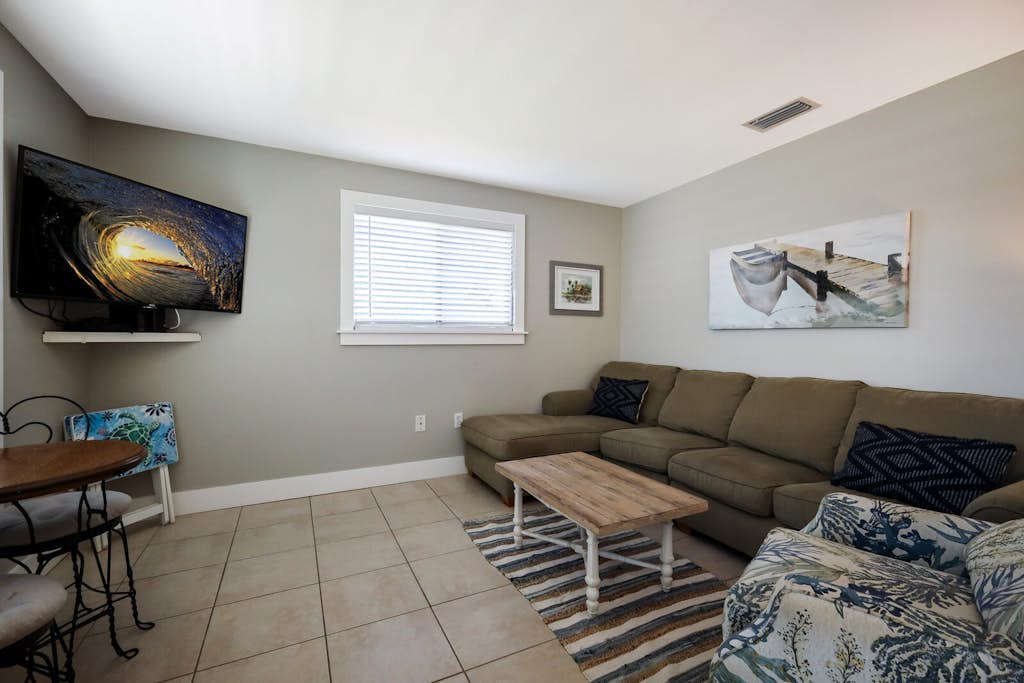 Renovated walk-up duplex with private pool & outdoor lounge - walk to beach