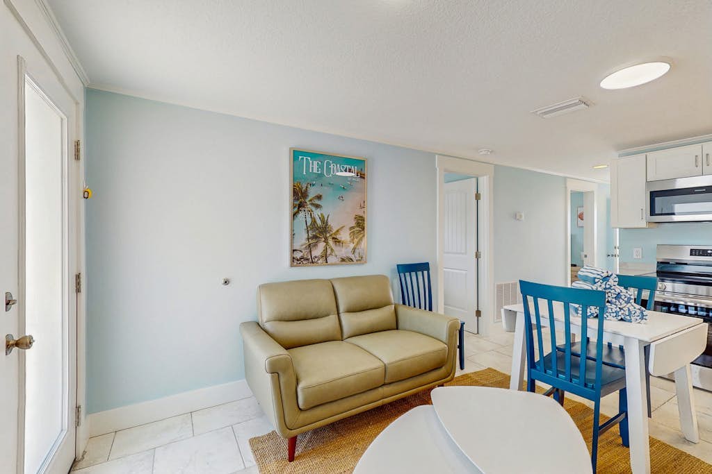 Adorable beachfront rental in a great location with Gulf access right outside