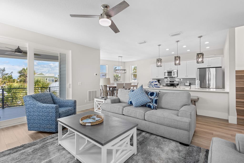Brand new luxury duplex w/ private pool, roof top decking, w/ds, & gulf views