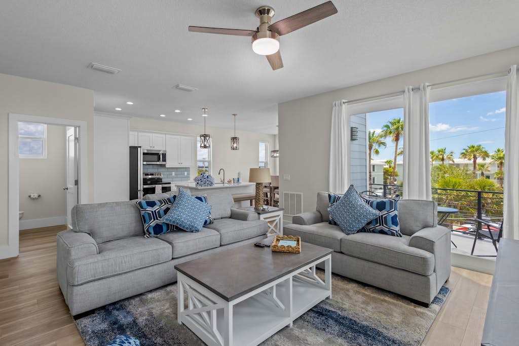 Brand new luxury duplex w/ private pool, roof top decking, w/ds, & gulf views