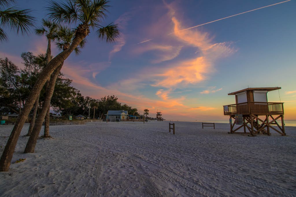 Island-style townhome with WiFi & pool - minutes from the beach