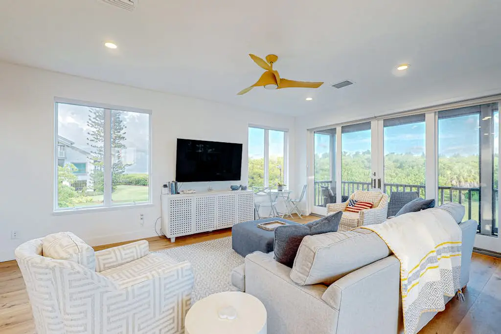 Beach to Bay View
