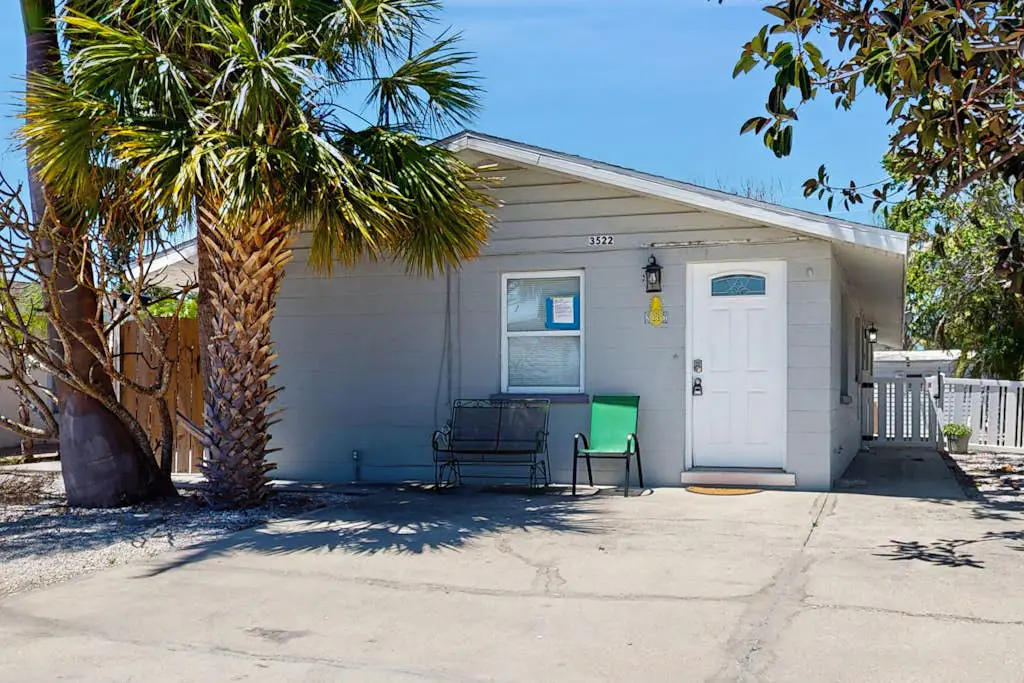 Gertie's Pineapple House