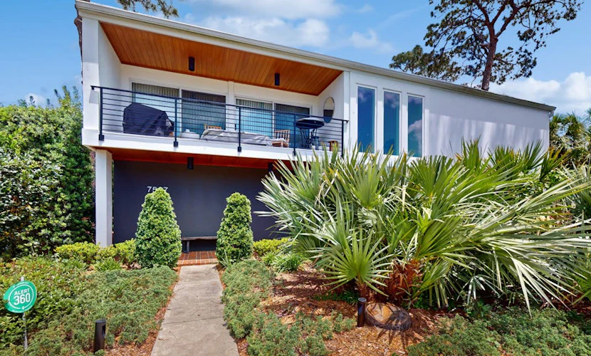Luxe bay-view escape with private pool, kayak, grill/ice box, & all-new interior