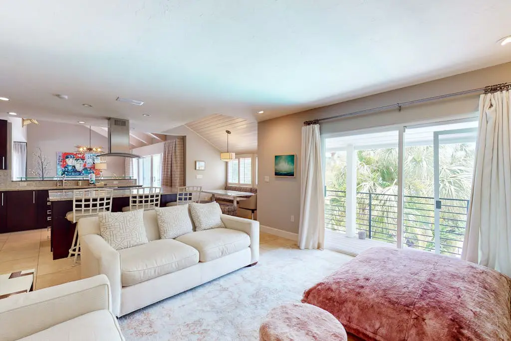 8 Pines - Sarasota Bay