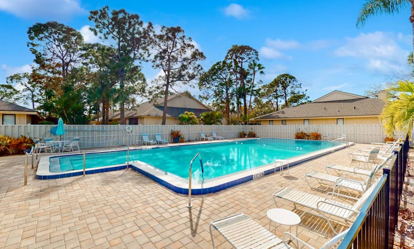 Renovated condo near golf with on-site pool, hot tub, tennis, & private lanai