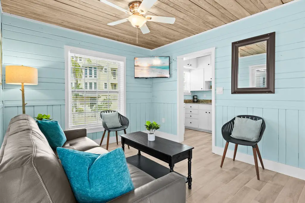 Parrot Beach Cottages Suite #3