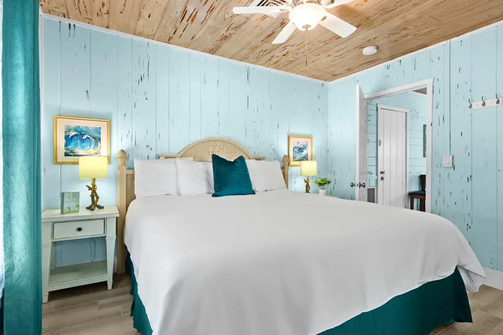 Parrot Beach Cottages Suite #3