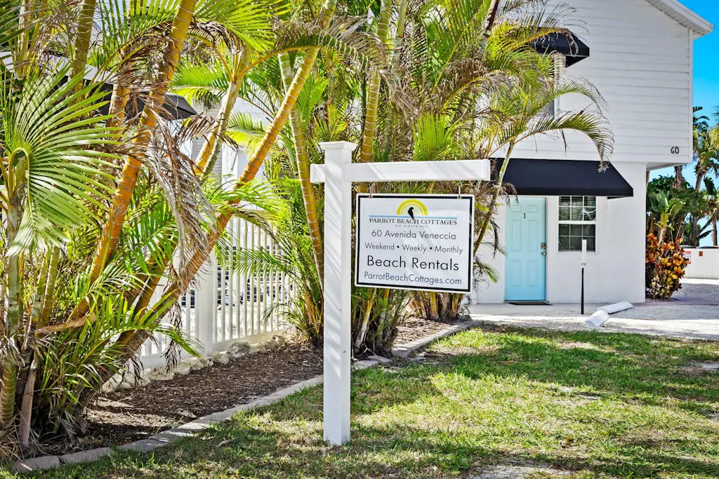 Parrot Beach Cottages Suite #3