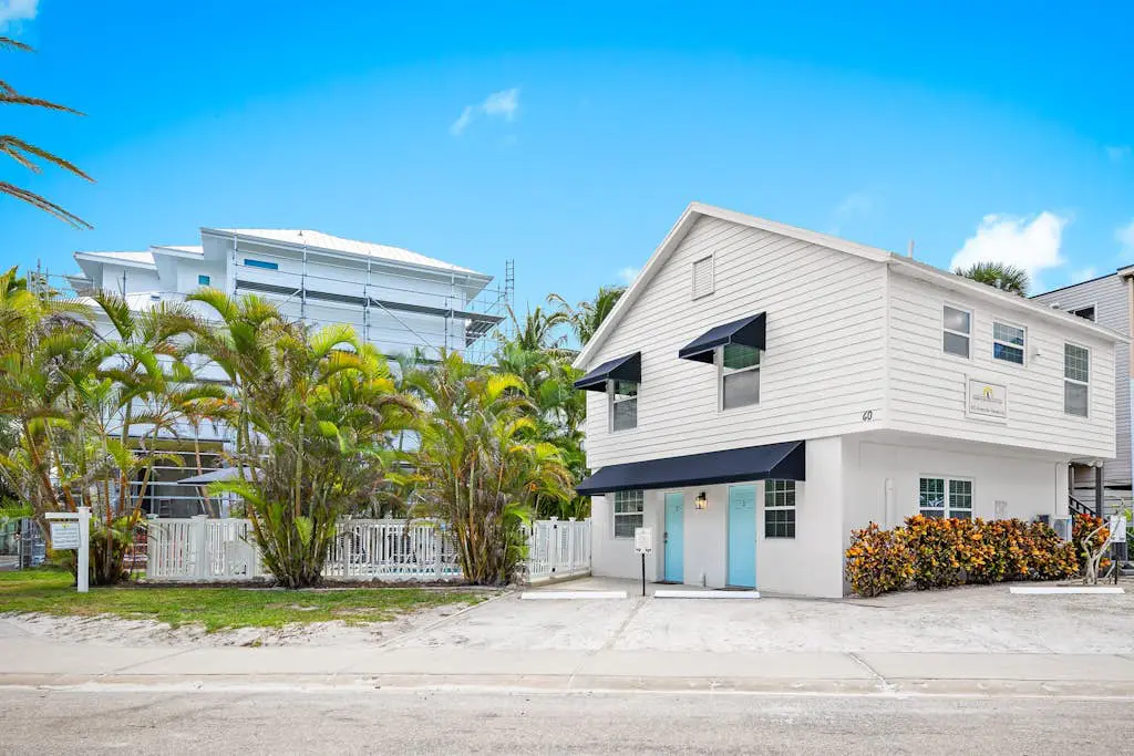 Parrot Beach Cottages Suite #3