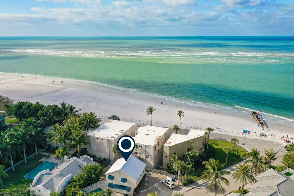 Parrot Beach Cottages Suite #2