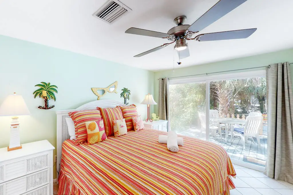 21 Palms Unit A