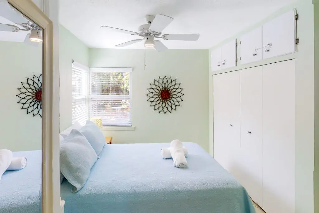 21 Palms Unit A
