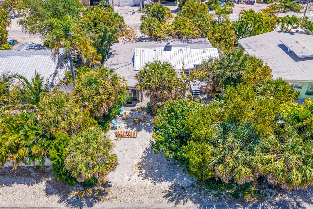 21 Palms Unit A