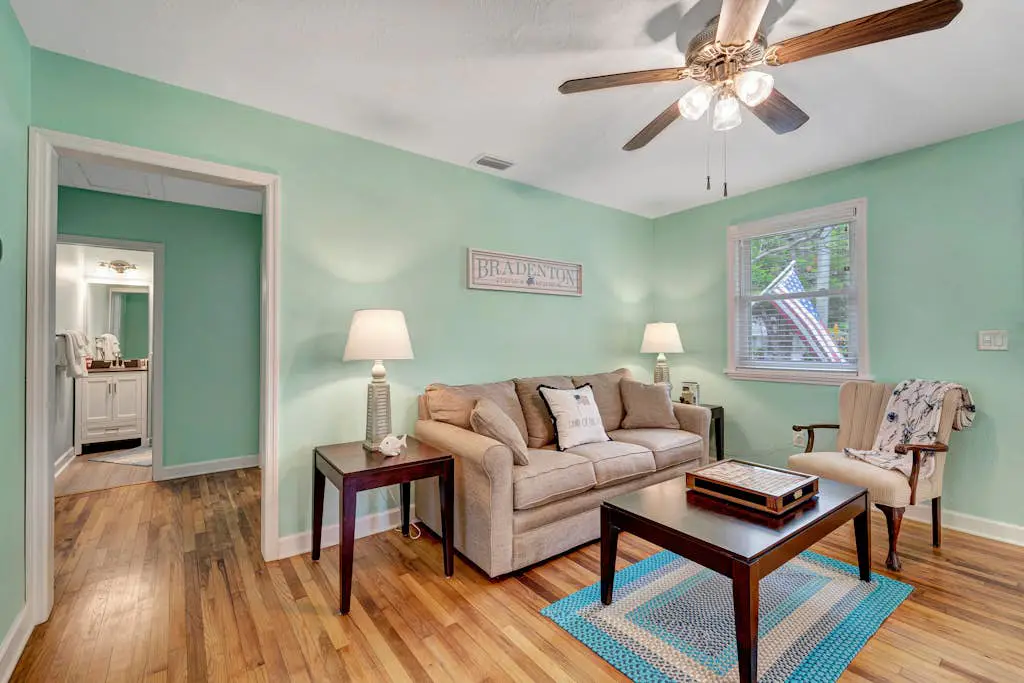 Bradenton  3 Dog-Friendly Retreat w/1Gig