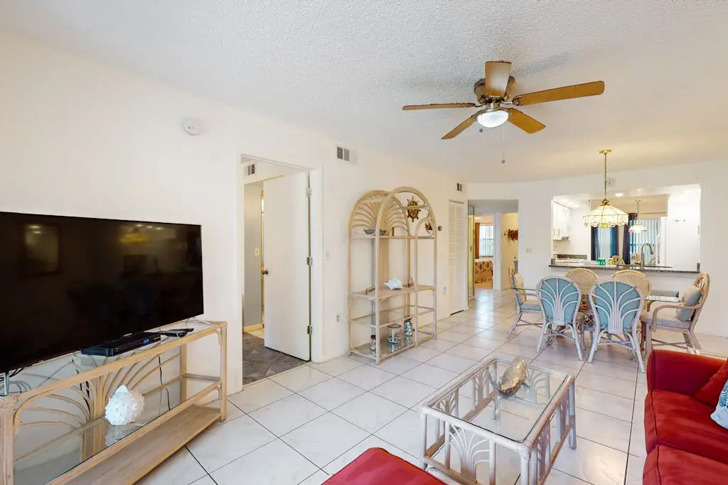 Shorewalk Villa