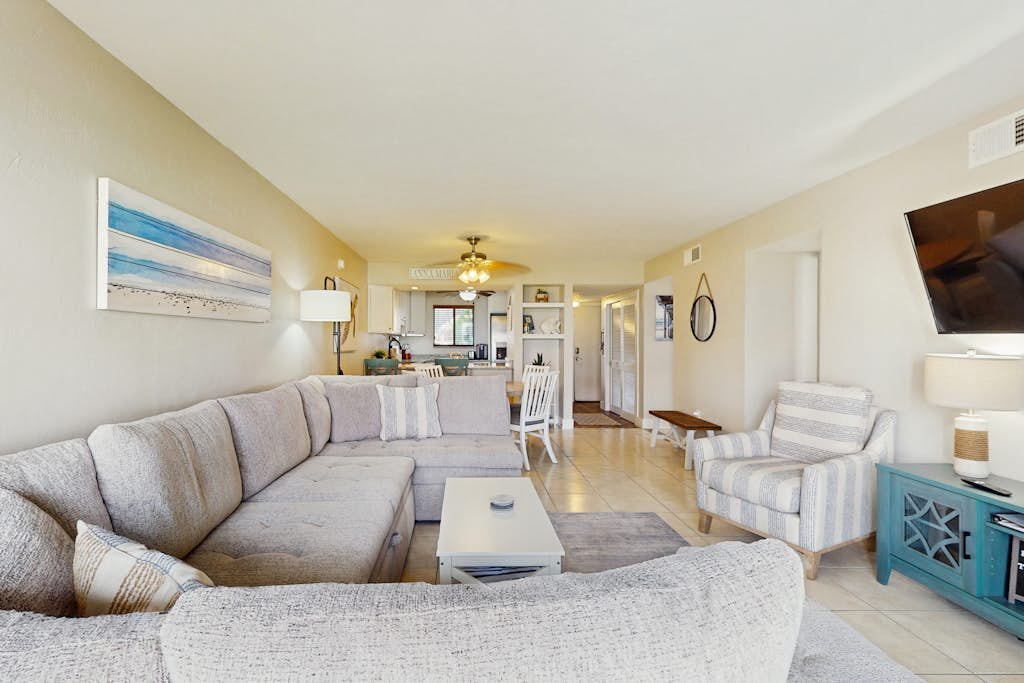 Canalfront, Dog-Friendly Condo w/ High-Speed WiFi & Central AC - Snowbirds OK