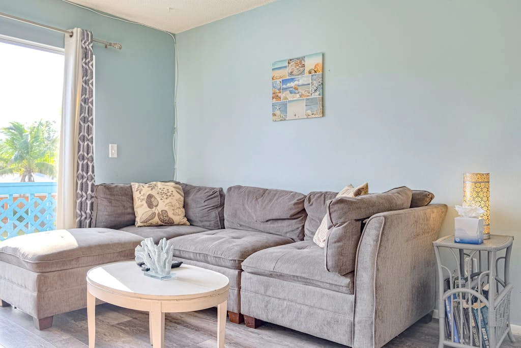 Beach Bungalow W