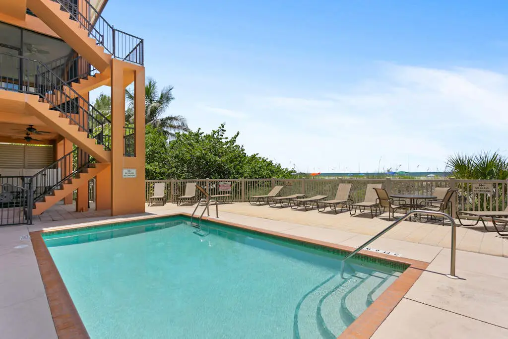 Bradenton Beach Club #13