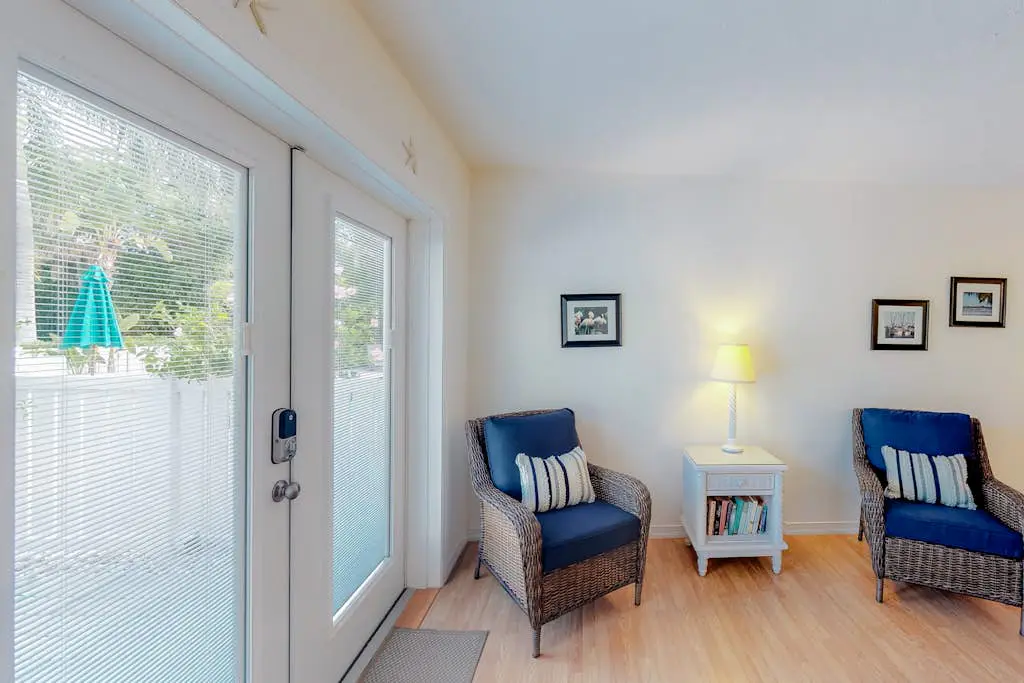 Blue Wave Villa West