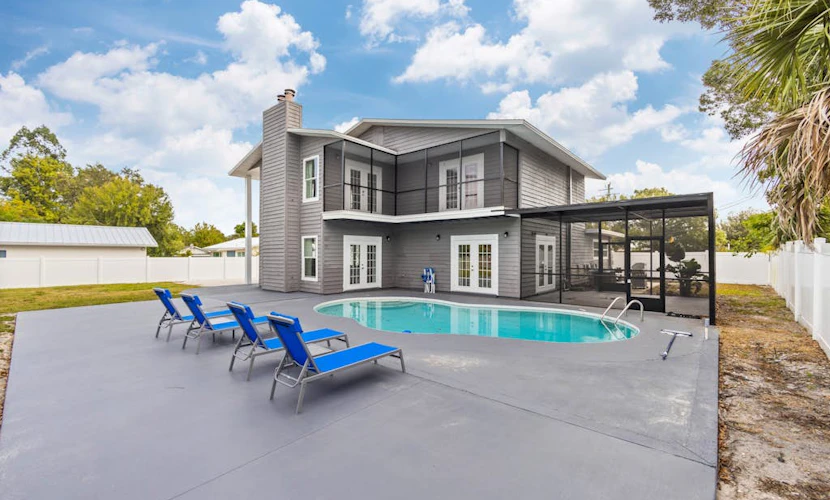 Renovated home, private pool, screened patio, & W/D