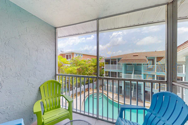Breezy condo with WiFi & pool - minutes from beach, shopping, & dining