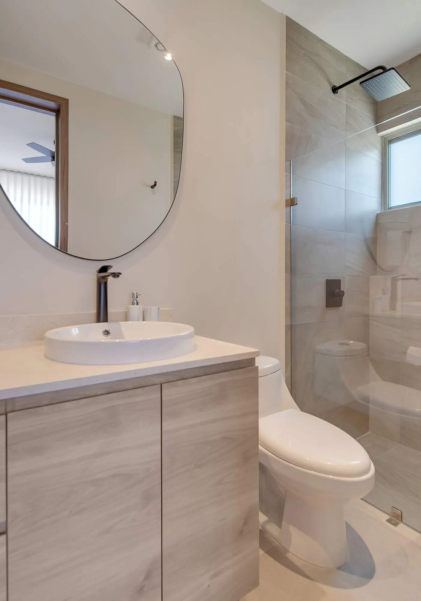 Stunning, brand new 3 Bdrm Condo in VistaVela Sunset