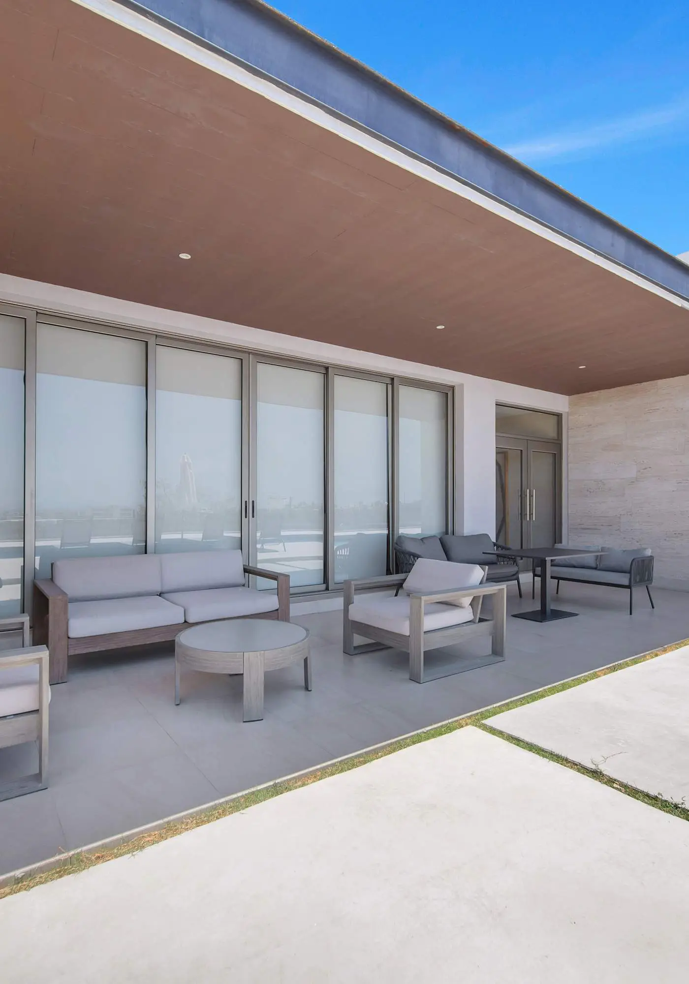 Stunning, brand new 3 Bdrm Condo in VistaVela Sunset